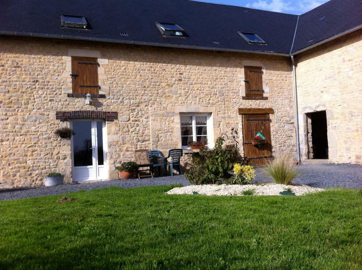 Ferme De Montigny Bed and Breakfast Asnieres-en-Bessin Εξωτερικό φωτογραφία